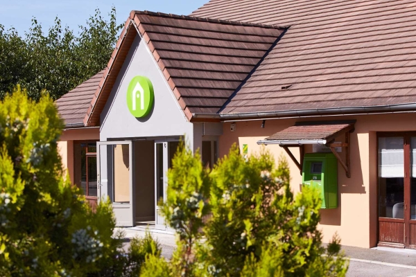 Hotel Campanile Plaisir